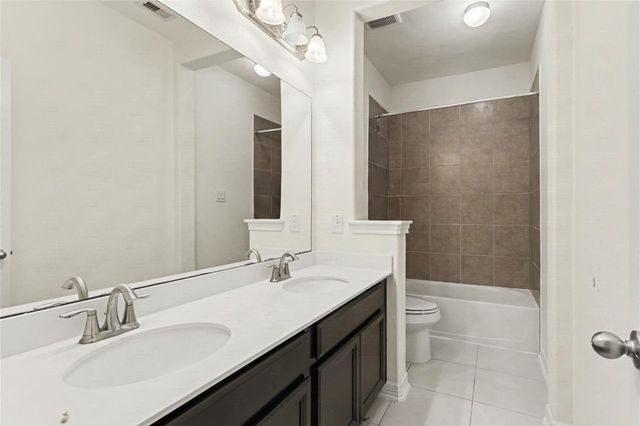 10467 Lake Palmetto Drive, Conroe, TX 77385