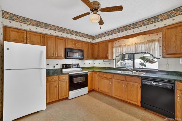 339 Heritage Hills A, Somers, NY 10589