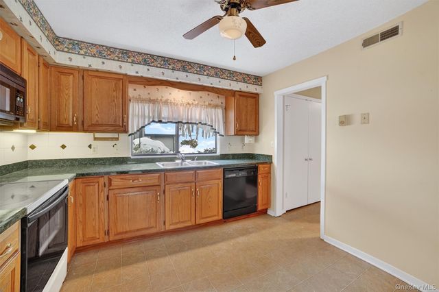 339 Heritage Hills A, Somers, NY 10589