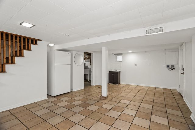 2158 N 74th Avenue, Elmwood Park, IL 60707