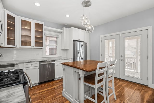 2158 N 74th Avenue, Elmwood Park, IL 60707