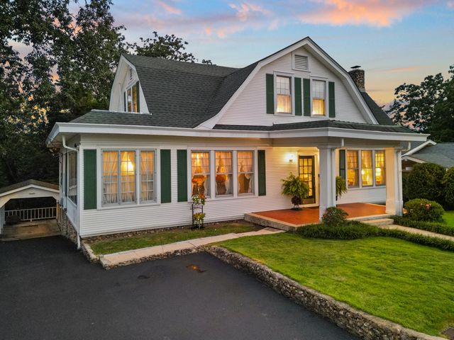 3310 Alta Vista Drive, Chattanooga, TN 37411