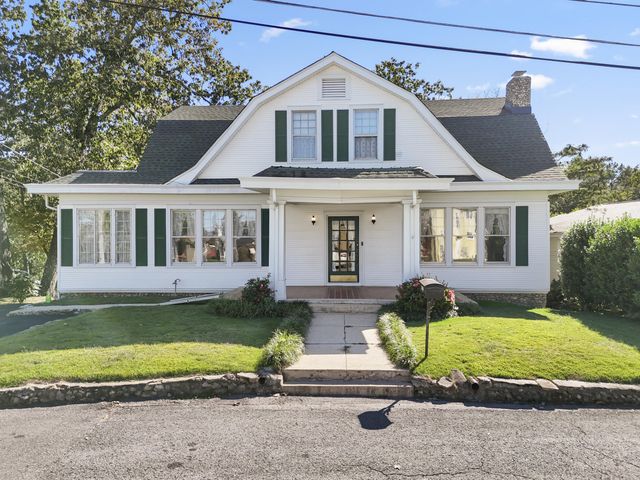 3310 Alta Vista Drive, Chattanooga, TN 37411