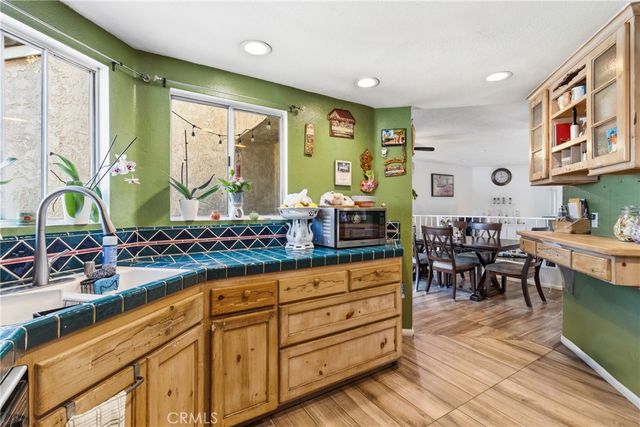 1941 Glenoaks 190, San Fernando, CA 91340