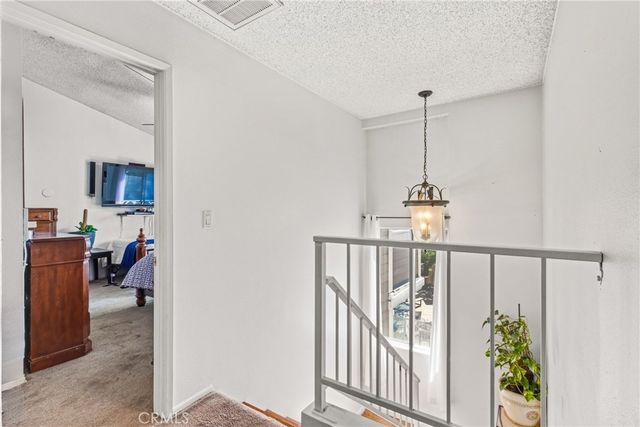 1941 Glenoaks 190, San Fernando, CA 91340