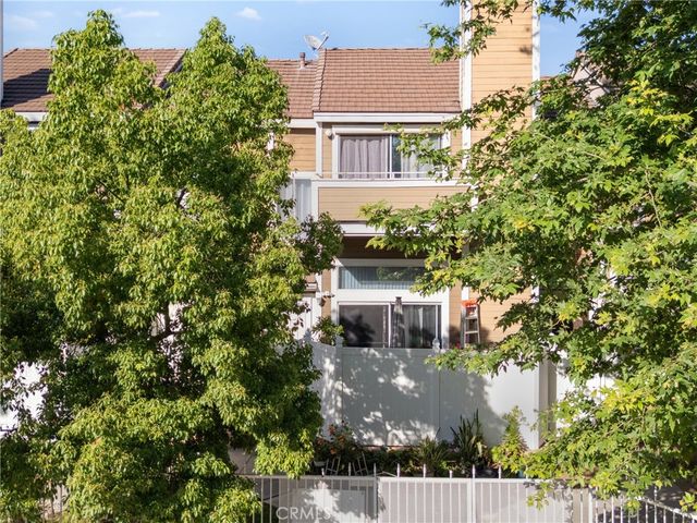 1941 Glenoaks 190, San Fernando, CA 91340