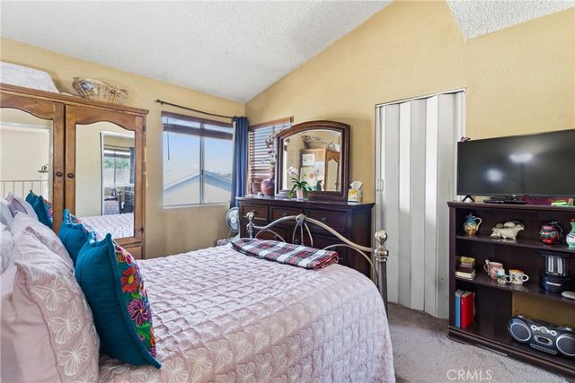 1941 Glenoaks 190, San Fernando, CA 91340