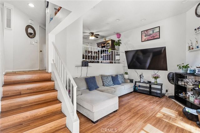 1941 Glenoaks 190, San Fernando, CA 91340