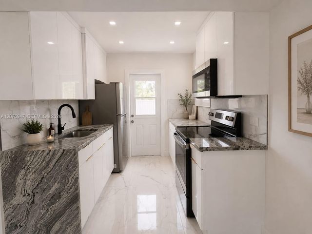5301 NE 17th Avenue -, Pompano Beach, FL 33064