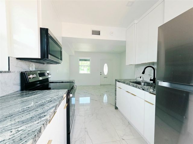 5301 NE 17th Avenue -, Pompano Beach, FL 33064