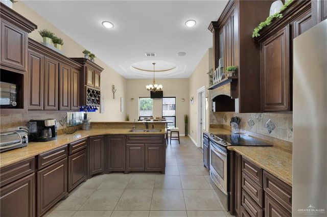 13908 N 40th Street, Edinburg, TX 78541