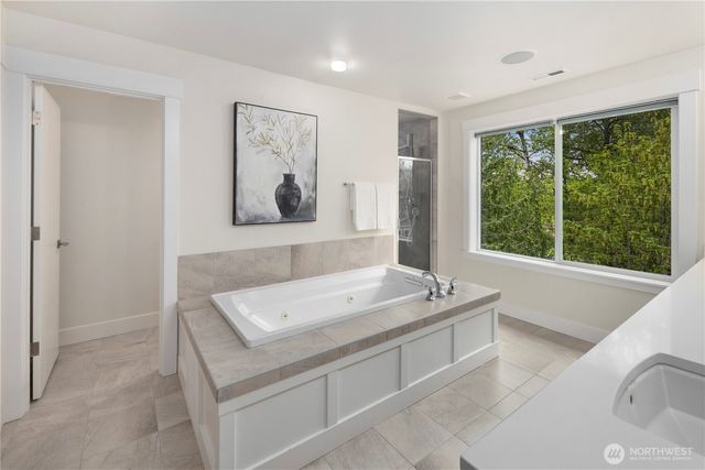 856 224th Avenue NE, Sammamish, WA 98074