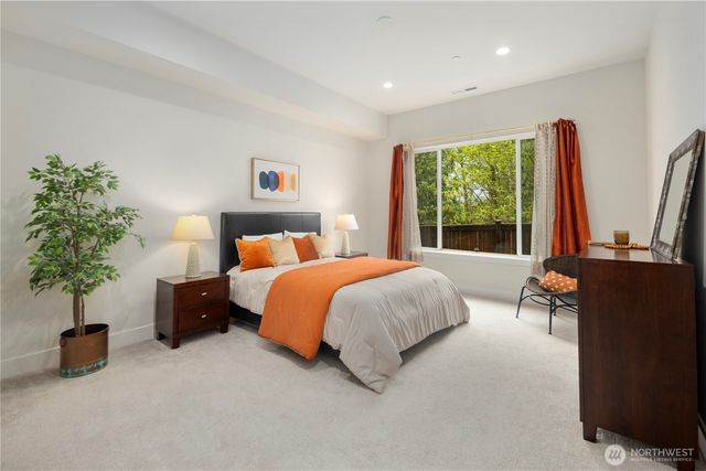 856 224th Avenue NE, Sammamish, WA 98074