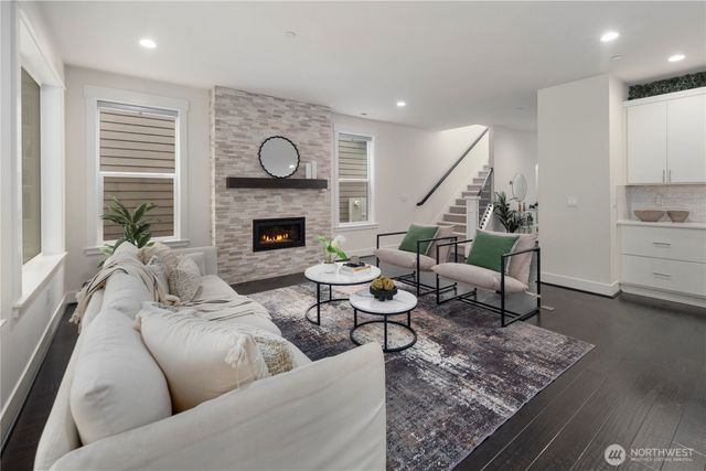 856 224th Avenue NE, Sammamish, WA 98074