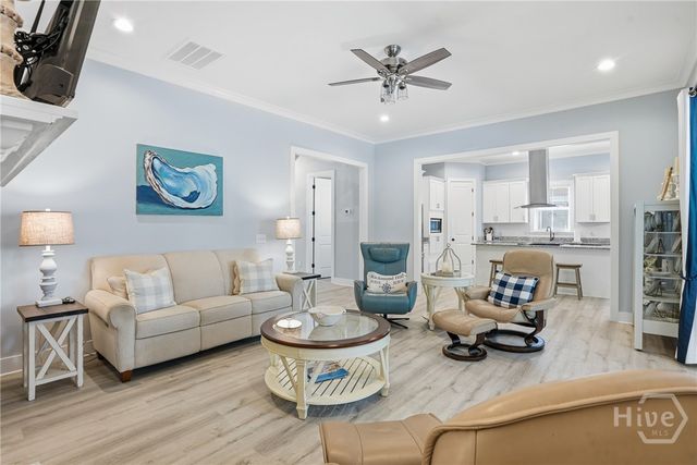 240 Blackjack Oak Drive W, Richmond Hill, GA 31324