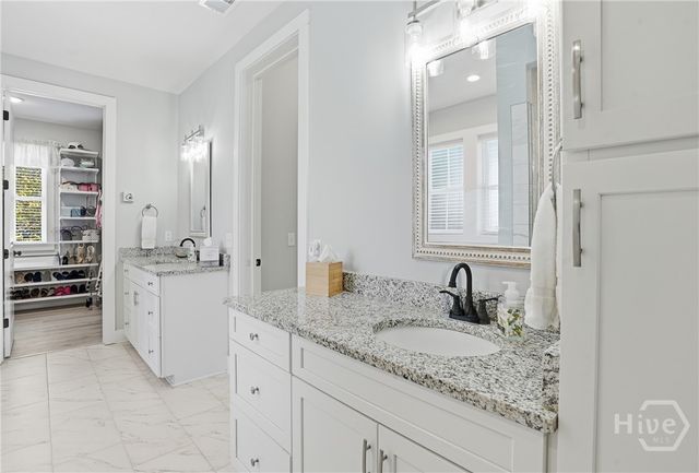 240 Blackjack Oak Drive W, Richmond Hill, GA 31324