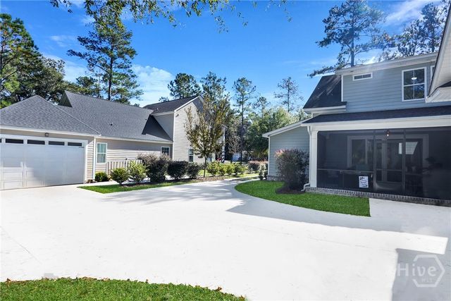 240 Blackjack Oak Drive W, Richmond Hill, GA 31324