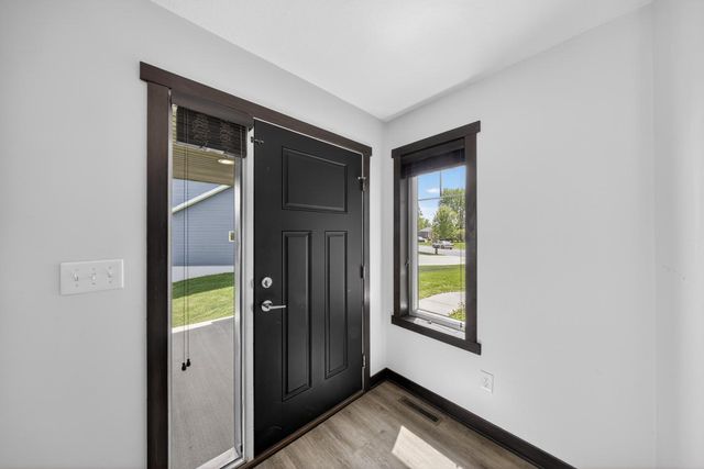 36 Sunnydale Lane SE, Rochester, MN 55904