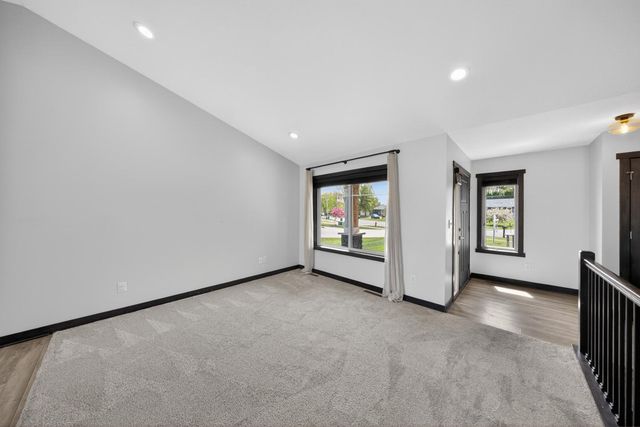 36 Sunnydale Lane SE, Rochester, MN 55904