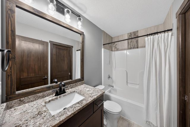 36 Sunnydale Lane SE, Rochester, MN 55904