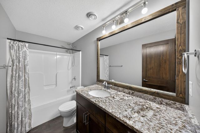 36 Sunnydale Lane SE, Rochester, MN 55904