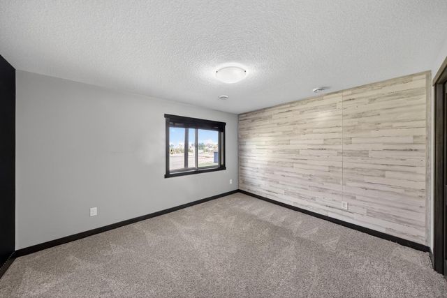 36 Sunnydale Lane SE, Rochester, MN 55904