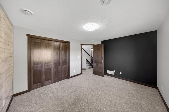 36 Sunnydale Lane SE, Rochester, MN 55904