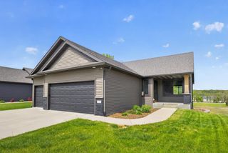 36 Sunnydale Lane SE, Rochester, MN 55904