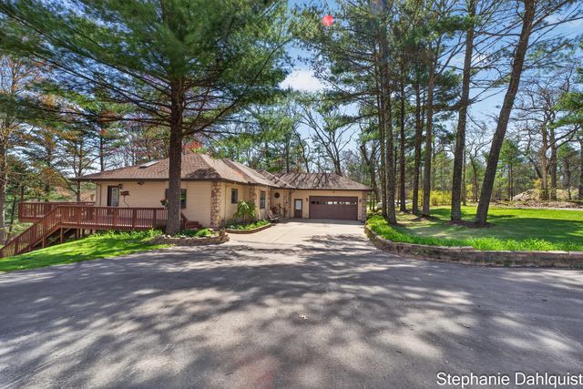 9160 Mill Pond Trail, Whitehall, MI 49461
