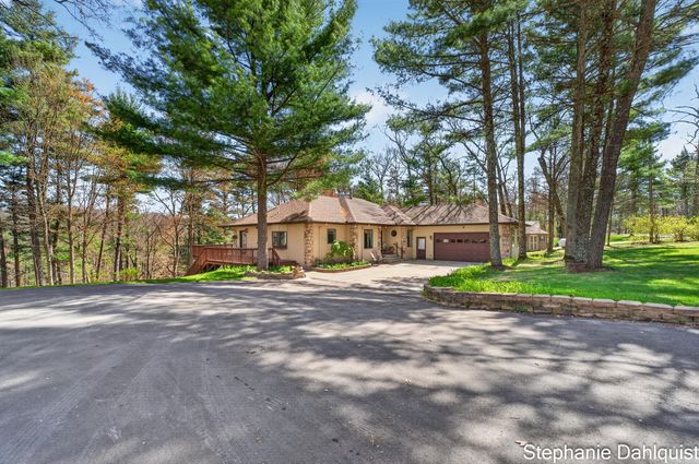 9160 Mill Pond Trail, Whitehall, MI 49461