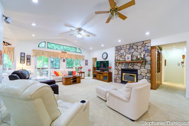 9160 Mill Pond Trail, Whitehall, MI 49461