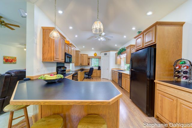 9160 Mill Pond Trail, Whitehall, MI 49461