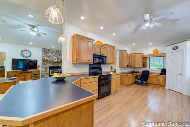 9160 Mill Pond Trail, Whitehall, MI 49461