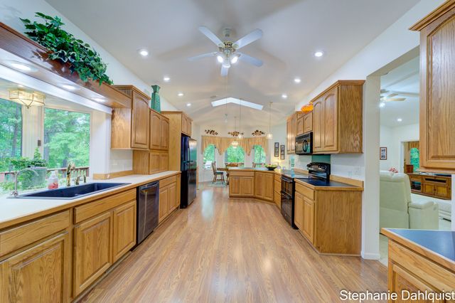 9160 Mill Pond Trail, Whitehall, MI 49461