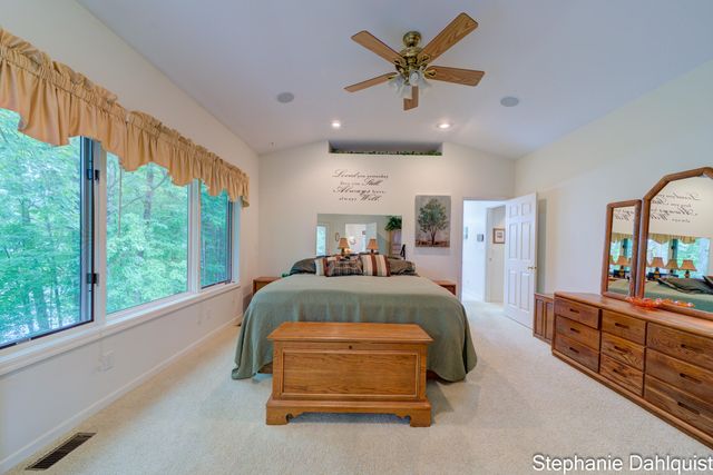 9160 Mill Pond Trail, Whitehall, MI 49461