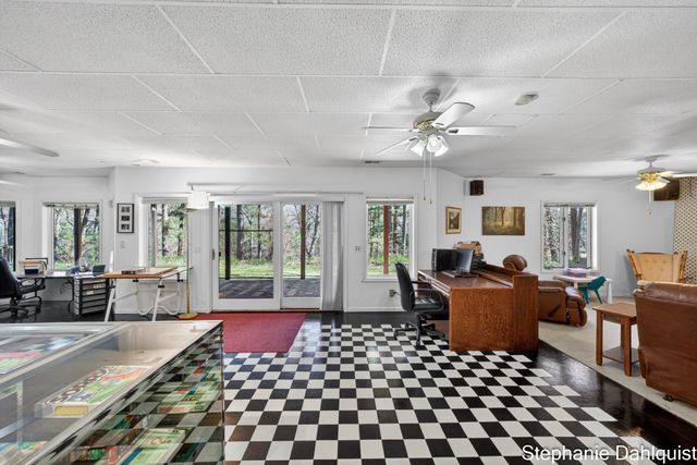 9160 Mill Pond Trail, Whitehall, MI 49461