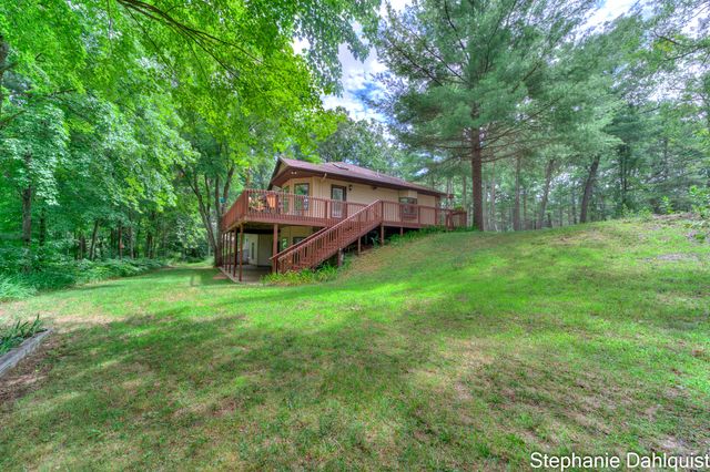 9160 Mill Pond Trail, Whitehall, MI 49461