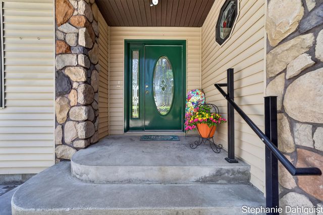 9160 Mill Pond Trail, Whitehall, MI 49461