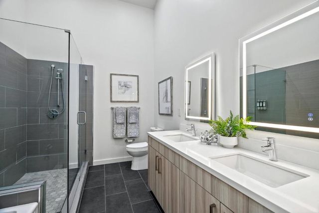 924 Woodside Road, Redwood City, CA 94061