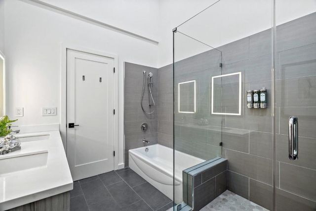 924 Woodside Road, Redwood City, CA 94061