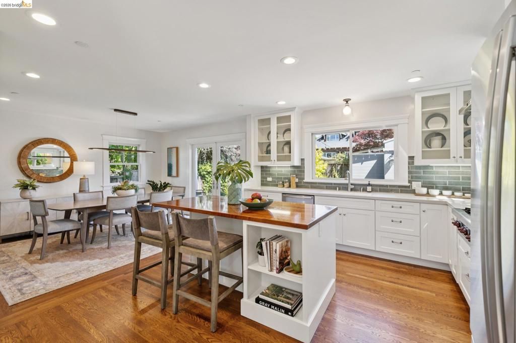 Image 13 of property listing at 949 Ordway Street, Albany, CA 94706