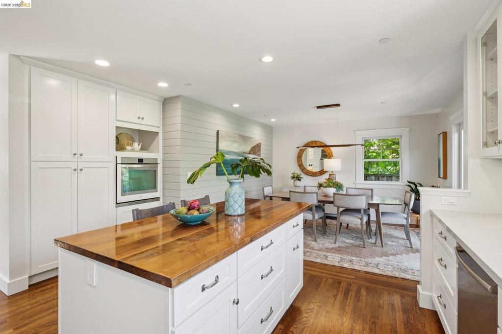 Image 19 of property listing at 949 Ordway Street, Albany, CA 94706