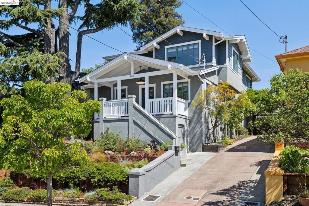 Image 2 of property listing at 949 Ordway Street, Albany, CA 94706