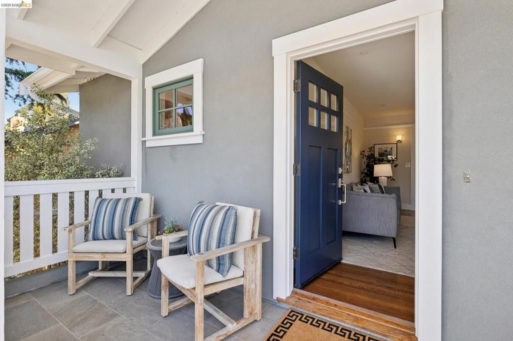 Image 4 of property listing at 949 Ordway Street, Albany, CA 94706