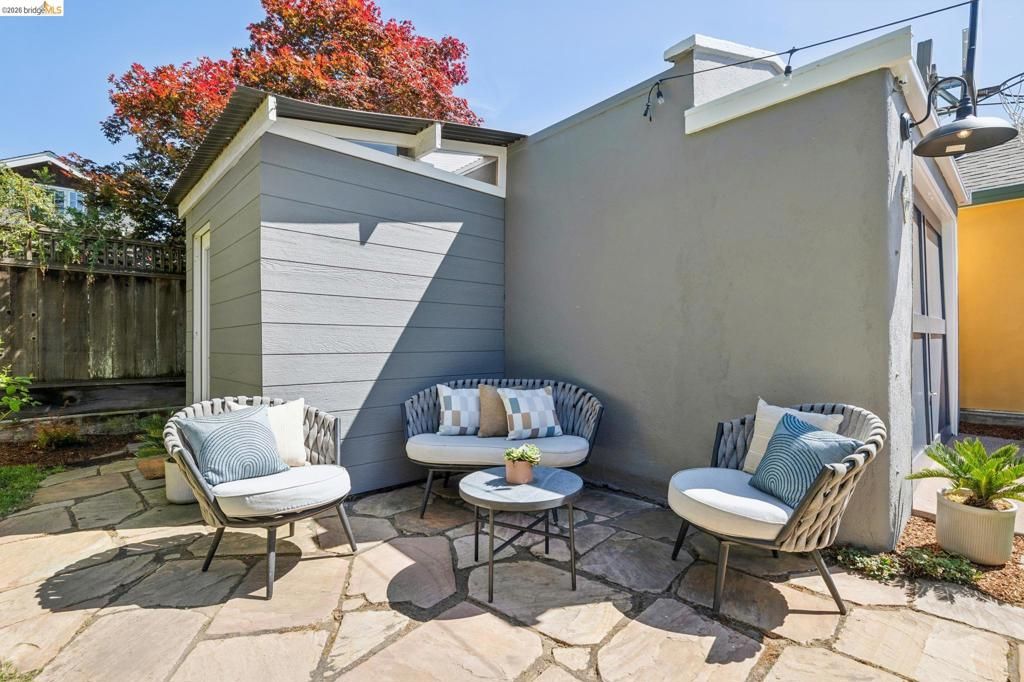 Image 75 of property listing at 949 Ordway Street, Albany, CA 94706