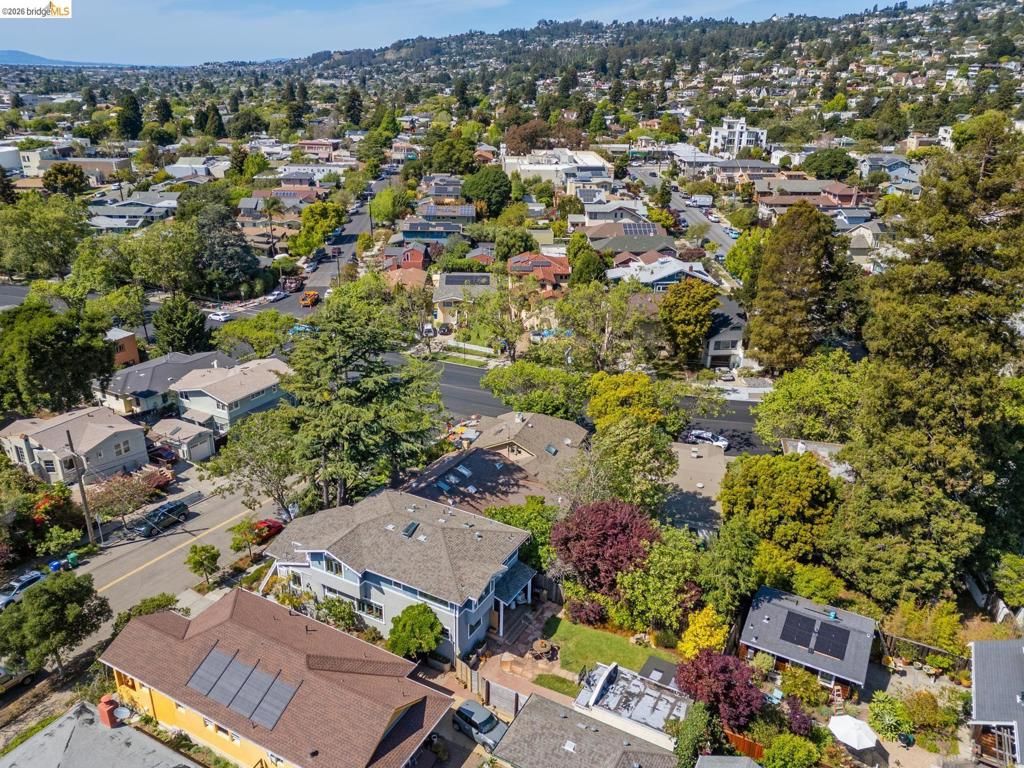 Image 92 of property listing at 949 Ordway Street, Albany, CA 94706