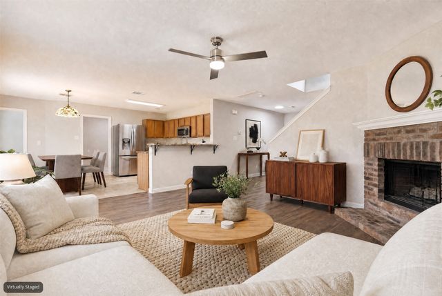 1004 Triple Crown Drive, Fort Worth, TX 76179