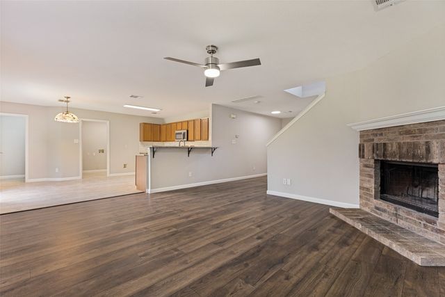 1004 Triple Crown Drive, Fort Worth, TX 76179