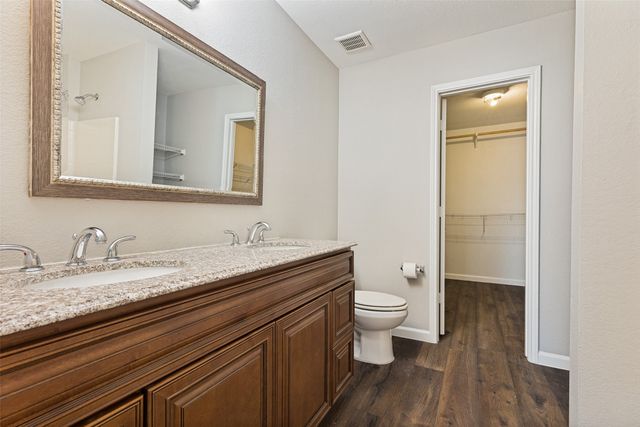 1004 Triple Crown Drive, Fort Worth, TX 76179