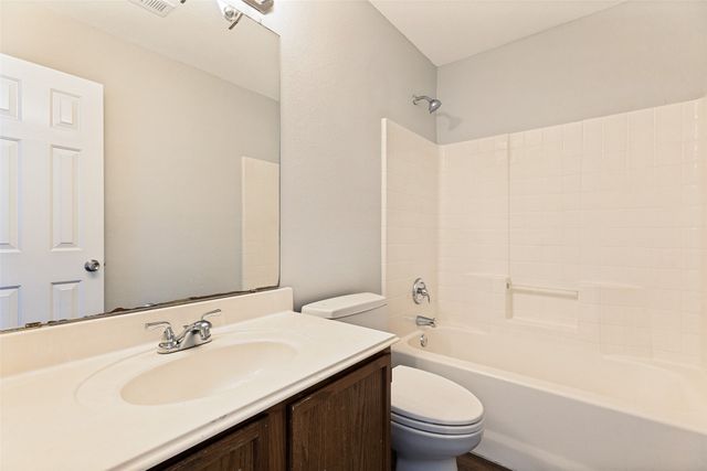 1004 Triple Crown Drive, Fort Worth, TX 76179